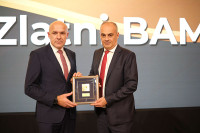 Zlatni BAM za najbolju mobilnu aplikaciju četvrtu godinu zaredom uručen UniCreditu u BiH