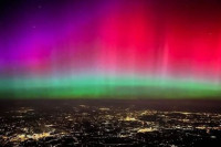 Polarna svjetlost bila vidljiva iznad mnogih zemalja u kojima nije uobičajena (FOTO/VIDEO)