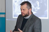 Nenad Malešević, umjetnik, za “Glas Srpske” o svojoj knjizi: Amerika između norme i odluke
