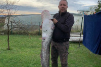 Konobar iz Gradiške ulovio soma od 25 kilograma