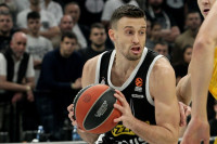 Avramović završio u bolnici, najvjerovatnije mu slomljen nos