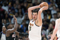 Jokić se na teren vratio tripl-dablom, Denver raznio Hjuston