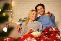 Praznični film prema horoskopskom znaku: Ko voli romantiku, a kome prija porodično ostvarenje