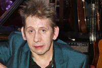 Preminuo pjevač "Pougsa" Šejn Mekgauen
