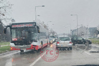 Sudar autobusa i automobila u Banjaluci, dvoje povrijeđenih