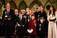 Kraljevska porodica tradicionalno proslavila Božić na omiljenom mjestu pokojne kraljice