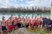 Широм Српске литија и пливање за Часни крст