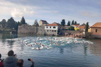 Широм Српске литија и пливање за Часни крст