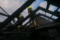 Gorjele kuća i garaža u Banjaluci FOTO