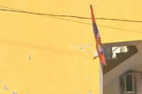 У Зубином потоку скинута табла са натписом „Република Косово“