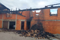 Penzionerima iz Švajcarske izgorjele kuća i garaža
