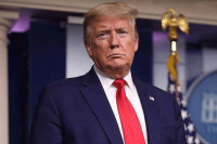 Чувени аутомобил Доналда Трампа продат на аукцији након 90 секунди (ФОТО)