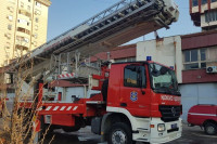 Умало запалио кућу док је димио месо на тераси