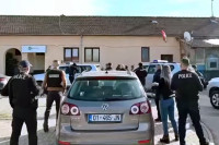 Куртијев притисак не престаје: Покренут кривични поступак против седморо Срба
