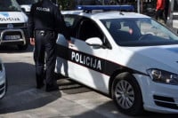 Policajka se ubila ispred porodične kuće