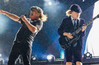 Rok legende “AC/DC” kreću na evropsku turneju nakon osam godina (VIDEO)