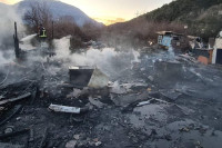 U požaru stradalo troje djece i jedna odrasla osoba