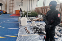 Otkrivena laboratorija za uzgoj marihuane, uhapšene dvije osobe