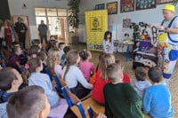 Učenici kroz igru učili o pravilima ponašanja u saobraćaju