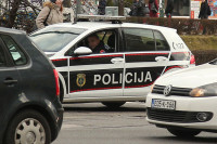 Teško povrijeđena žena u sudaru dva “mercedesa”