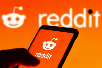 Мистериозни купац нуди 60 милиона да тренира AI на Reddit објавама
