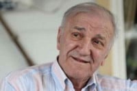 Premještaju posmrtne ostatke Bate Živojinovića iz Aleje zaslužnih građana, oglasio se i njegov sin
