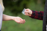 Kako prepoznati da li dijete koristi drogu?