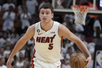 Nikola Jović sjajan u pobjedi Majamija nad Portlandom
