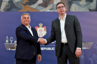 Вучић са Орбаном о стању на Космету и у региону