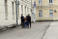 Albanac djevojčicama u Trebinju pokazivao polni organ