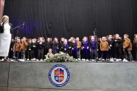 Koncert “Nosim te u srcu mama" održan u Mrkonjić Gradu