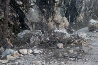Odroni nakon zemljotresa na granici Gacka i Nikšića