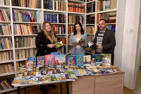 Osnovcima iz Zvornika stigla donacija knjiga iz Mozzarta