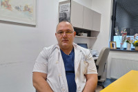Doktor iz Istočnog Sarajeva darivao krv baki koju je operisao