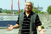 Sin legendarnog Danila Lazovića uspješan sportista: Oženjen ljepoticom, a ovako je govorio o pokojnom ocu (FOTO)