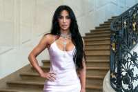 Kim Kardašijan stiže na meč Srbije