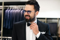 Zašto Petar Grašo nikada ne skida sunčane naočare?