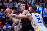 Poraz Majamija od Golden Stejta, Jović postigao 11 poena