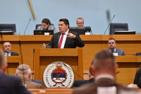 Stevandić: Počećemo procese čak i u parlamentu Njemačke (VIDEO)