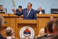 Dodik u NSRS: Krećem u novu fazu borbe, podnijeću žrtvu (VIDEO)