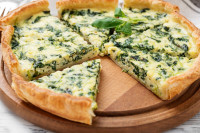 Recept za proljetni tart sa šparogama i sirom
