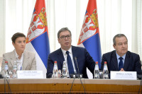 Вучић: Свима сада јасно да избори у Србији нису били покрадени