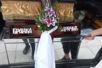 Љекари живу жену прогласили мртвом, породица купила сандук и организовала сахрану