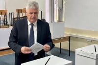Čović glasao u Mostaru, podržao aktuelnu Vladu Andreja Plenkovića