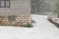 Aprilski snijeg u Novom Gradu i Kozarskoj Dubici