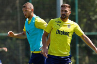 Ključa u Feneru: Tadić i Džeko protiv Kartala