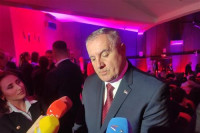 Počela svečana akademija, Viškoviću najviše gradsko priznanje