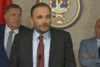 Nobilo: Važno da se Šmit pojavi u sudu