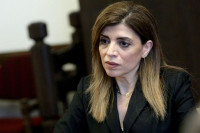 Шефица Унмика посјетила Високе Дечане