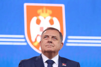 Dodik: Pet milijardi ljudi neće stati iza rezolucije o Srebrenici